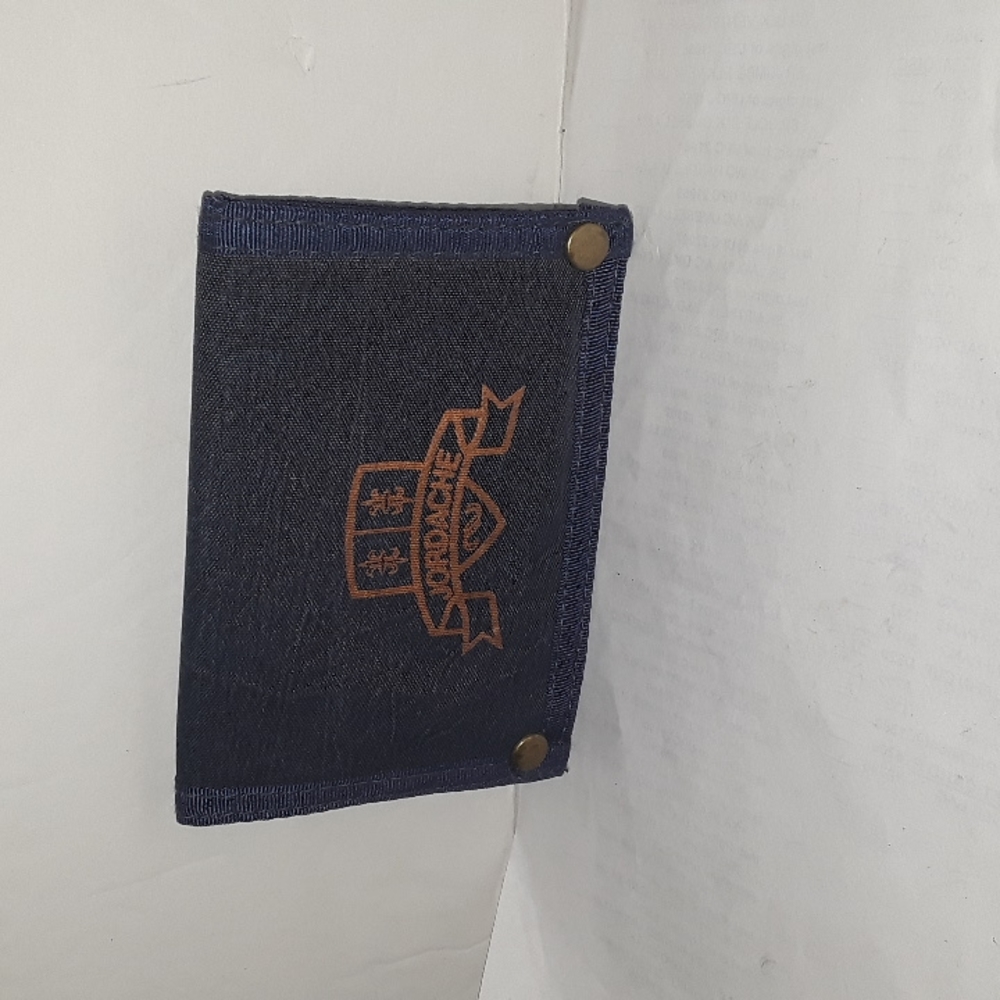 RARE VINTAGE CORE OF ARMS JORDACHE LOGO CANVAS LEVI'S TRI FOLD WALLET